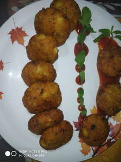 पोहा कटलेट (Poha cutlet recipe in hindi) रेसिपी मुख्य फोटो
