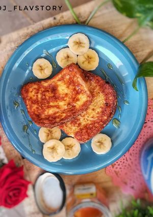 A picture of French Toasts.