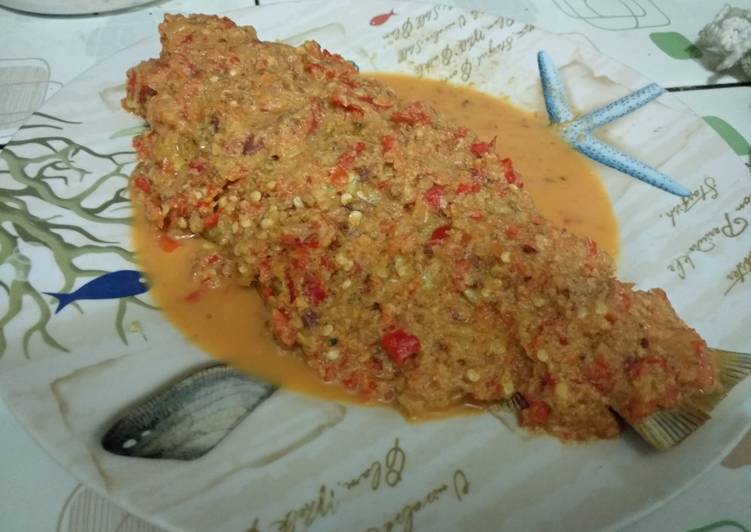 Ikan Pecak sambel gledek