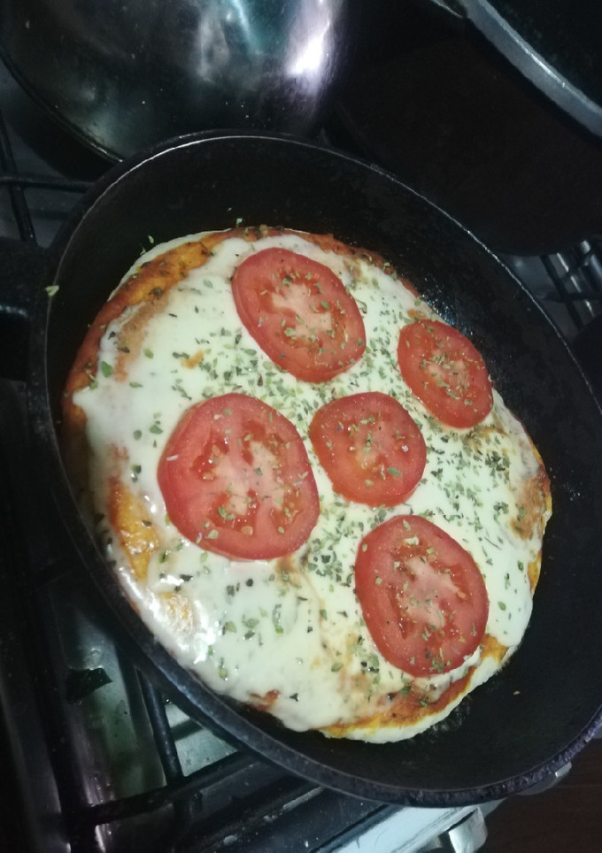 Una foto de Pizza a la sartén 🍕