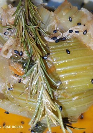 Una foto de Timbal de verduras y pollo de cocción