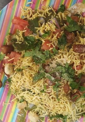 A picture of Homemade Street Style Masala Puri.