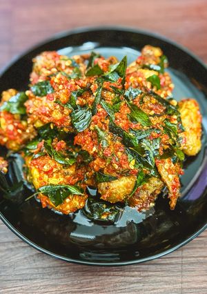 Foto resep Ayam cabe kering daun kari