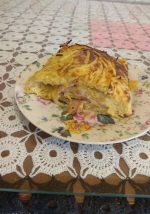 Una foto de Rosti de tortilla de patatas con bacón y queso
