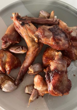 Una foto de Aperitivo de Conejo Frito con ajos