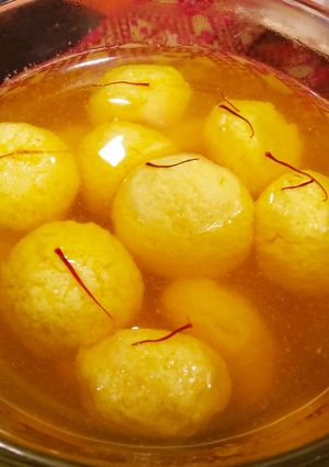 জাফরান রসগোল্লা রেসিপির প্রধান ছবি