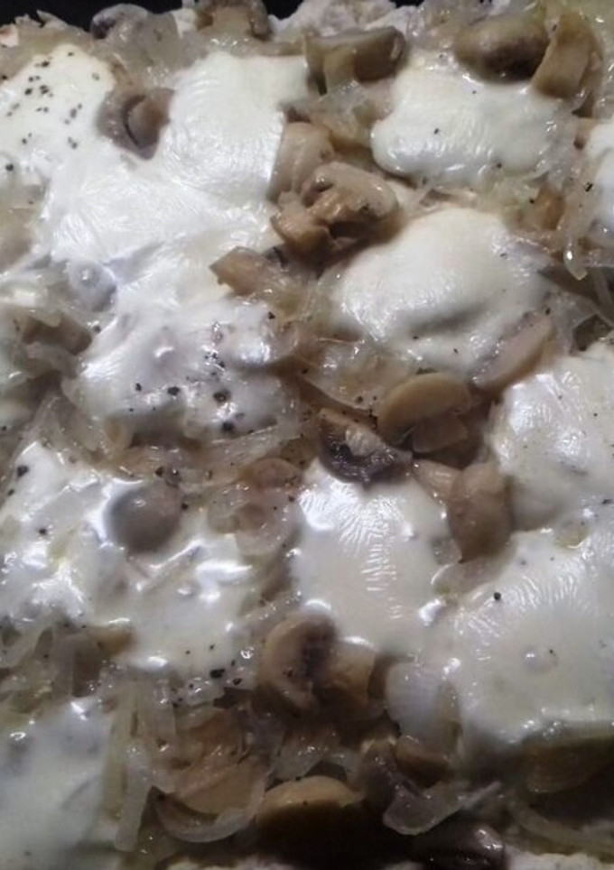 Una foto de Tarta cebollada con champiñones