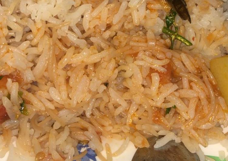 رز بالشعيريه مع صالونة بطاطا