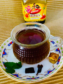 हर्बल चाय (herbal chai recipe in Hindi) रेसिपी मुख्य फोटो