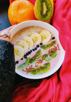 A picture of Mixed fruit smoothie.