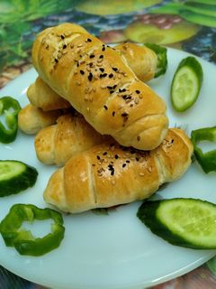 صورة لوصفة معجنات بحشوة الجبنة الرومي والكريمي 😋💓
