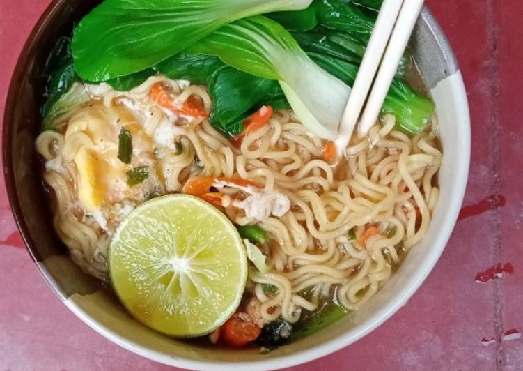 Langkah Mudah untuk Membuat Mie sedaap bakso caisin, Menggugah Selera