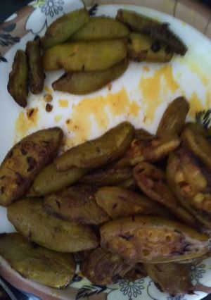 A picture of Potol bhaja(pointed gourd fry).