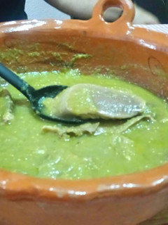 Una foto de Lengua de res en chile verde