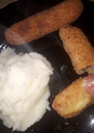 Una foto de Bastonsitos de salchichas y queso