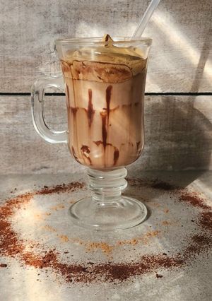 Una foto de ☕🧊Iced capucchino Dalgona con Nutella 🧊☕Receta viral #1