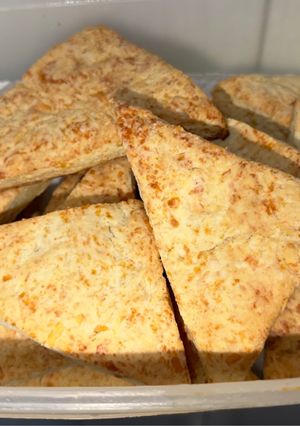 Una foto de Scones de Queso
