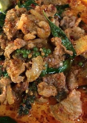 รูปของ หมูสามชั้นผัดเผ็ด