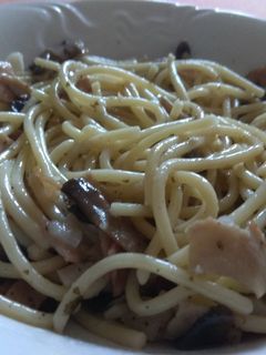 Aglio olio - olaszos tészta recept fotója
