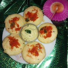 A picture of Semolina/suji Idli.