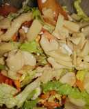 Ensalada de tomate, lechuga, huevo y champiñones