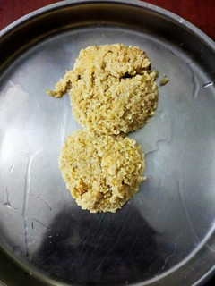 கோதுமை ரவா இட்லி செய்முறை முக்கிய புகைப்படம்