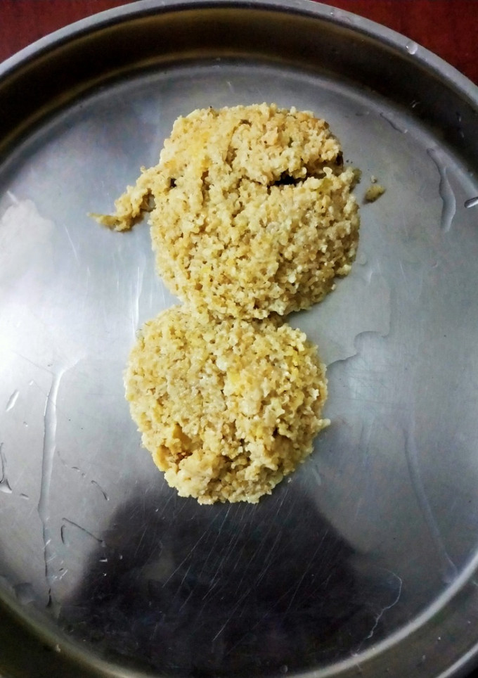 கோதுமை ரவா இட்லி செய்முறை முக்கிய புகைப்படம்