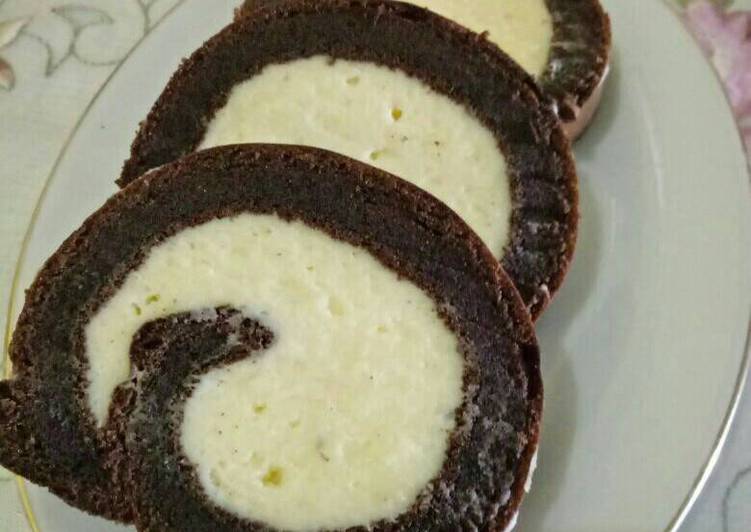 Roll cake cream cheese