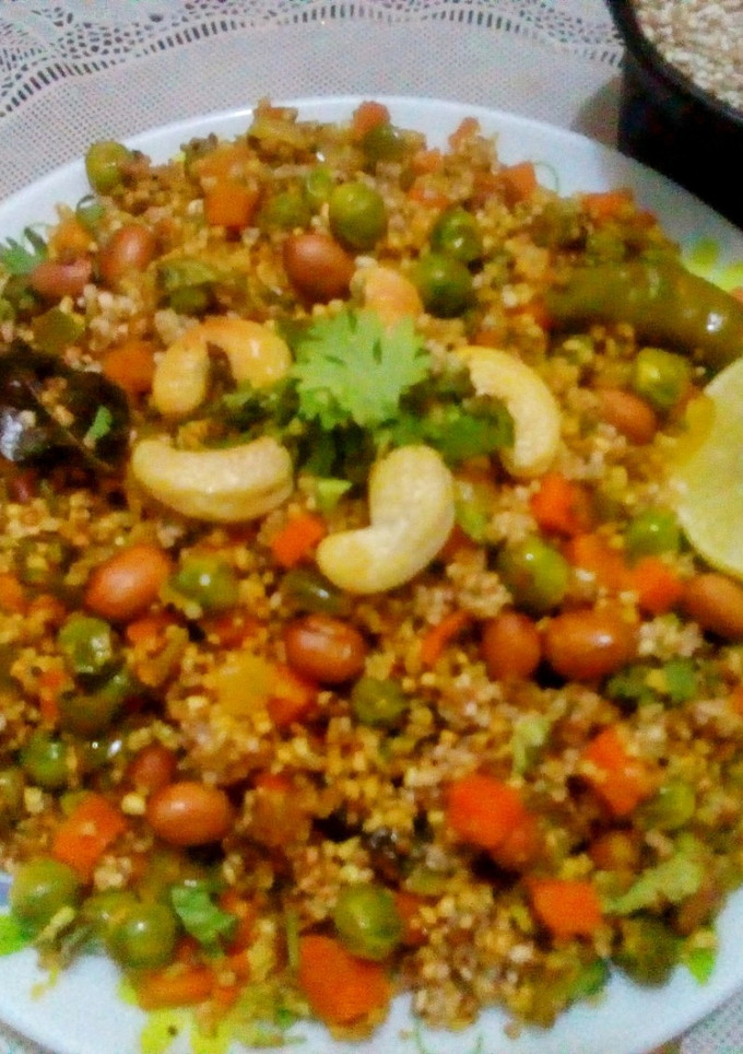 प्रोटीन रिच वेज ओट्स उपमा रेसिपी मुख्य फोटो