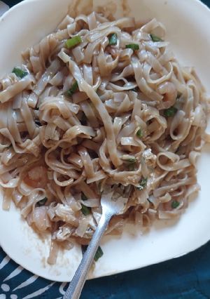 Una foto de Especial tallarines de arroz con camarones