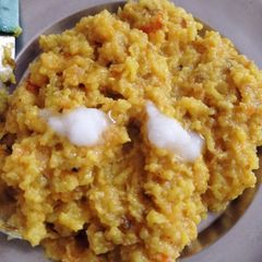 A picture of Khichdi.