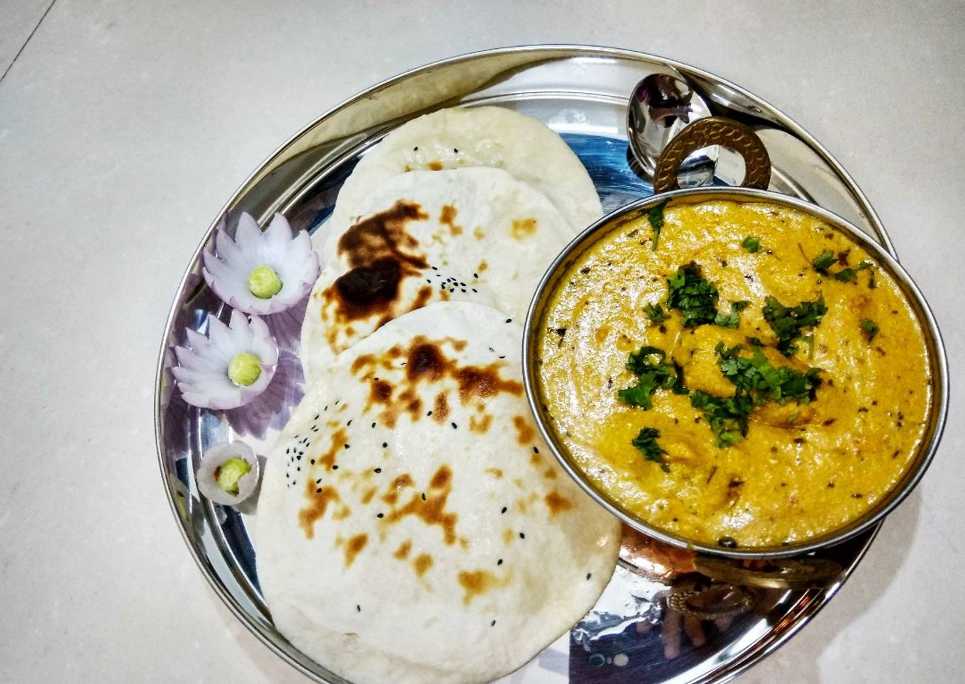 Malai kofta with butter naan