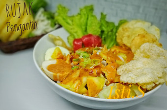 Cara Membuat Rujak Pengantin Ekonomis Untuk Jualan