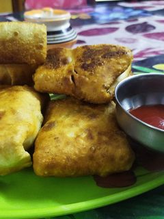 পেঁয়াজ মোগলাই (peyaj moglai recipe in Bengali) রেসিপির প্রধান ছবি