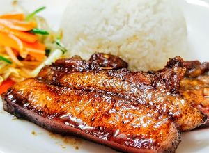 Hình của món Ba chỉ heo nướng ngũ vị hương đậm đà.