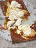 Pizza proteica com burrata