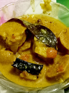 गट्टे की सब्जी (gatte ki sabzi recipe in Hindi) रेसिपी मुख्य फोटो