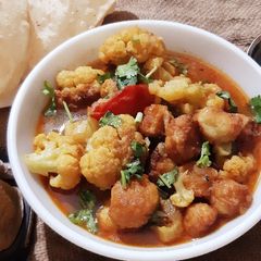 A picture of Phulkopi,aloo diye Chhanar Dalna.