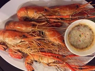 กุ้งเผา น้ำจิ้มซีฟู้ด