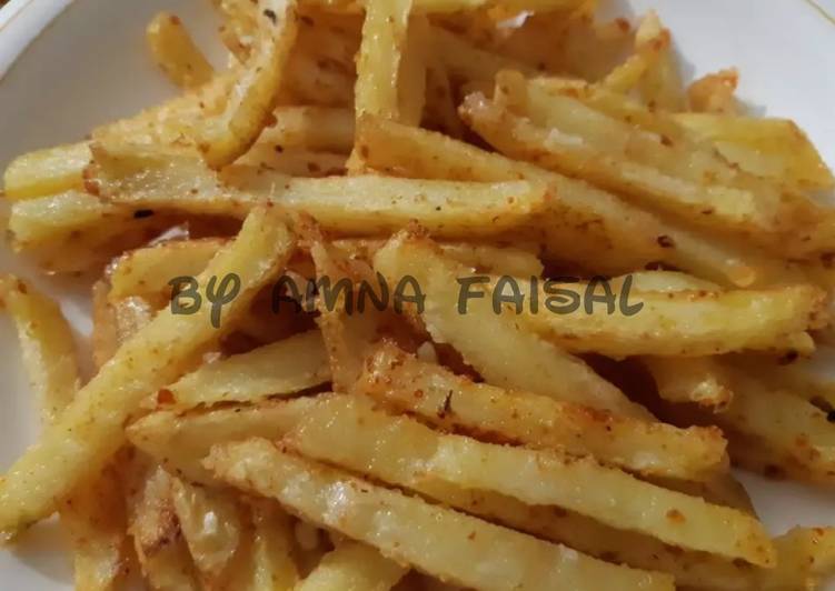 Spicy fries with sauce