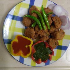 A picture of #દાળવડા.