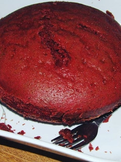 A picture of Steamed Red Velvet Cake.