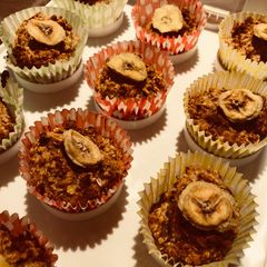 A picture of Banana oat muffins.