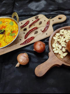 पकौडा कढी (Pakoda kadhi recipe in Hindi) रेसिपी मुख्य फोटो