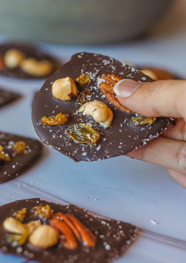 Una foto de Snack de chocolate y frutos secos