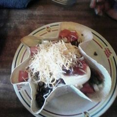 A picture of Tortilla bowls.