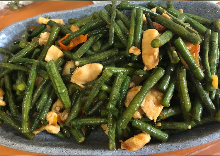 Kacang panjang tumis ayam