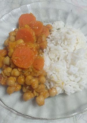 Una foto de Arroz con estofado de verduras