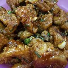 รูปของ Honey butter chicken (Ayam mentega madu)