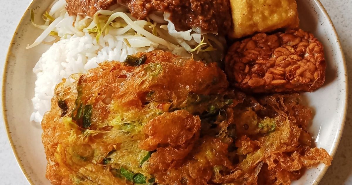 Lauk Pauk (Telur Dadar ala WarTeg)